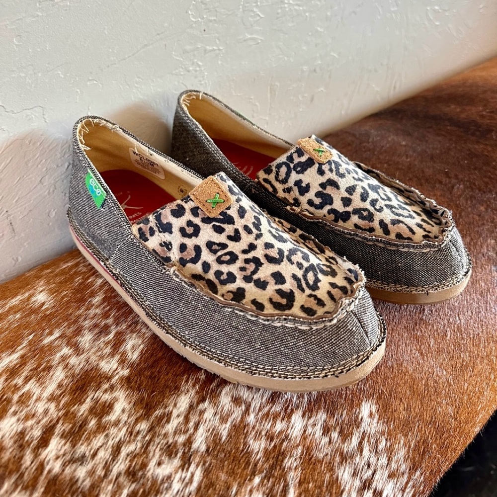 NWOT Twisted X Eco TWX Leopard Slip-On Shoes (6.5)